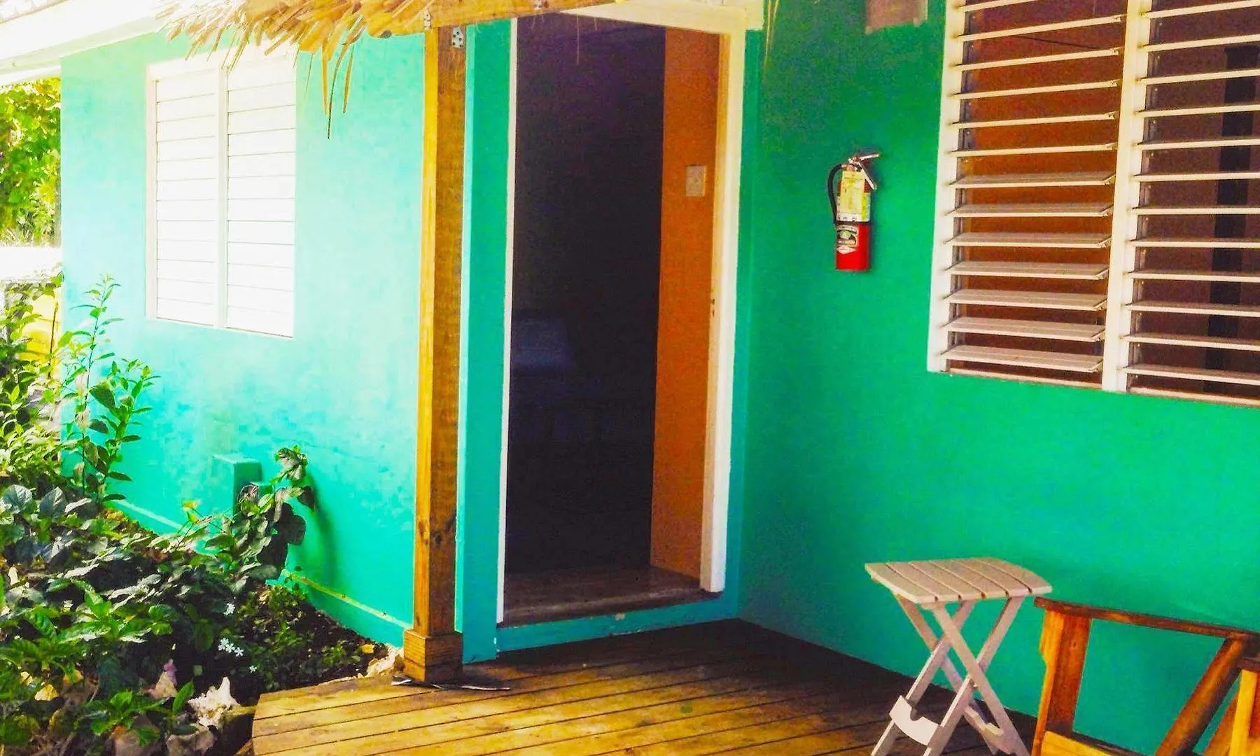 Luna Sea Inn Bluefields Resort