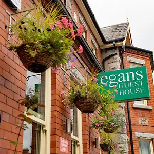 Egans House Pensión